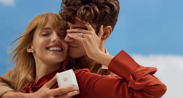 圣诞节送女生什么礼物,圣诞节送什么礼物给女孩子好一点图8