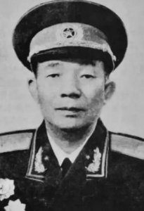 ​文年生简介（文年生开国中将）