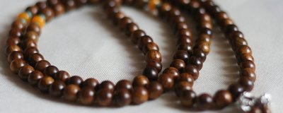 ​花梨木手串怎么盘-花梨木手串怎么盘玩和保养