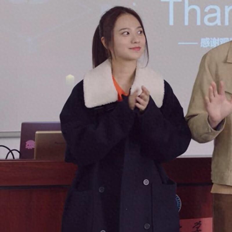 亲爱的热爱的，孙亚亚扮演者姜珮瑶，生活中是一枚妥妥的学霸