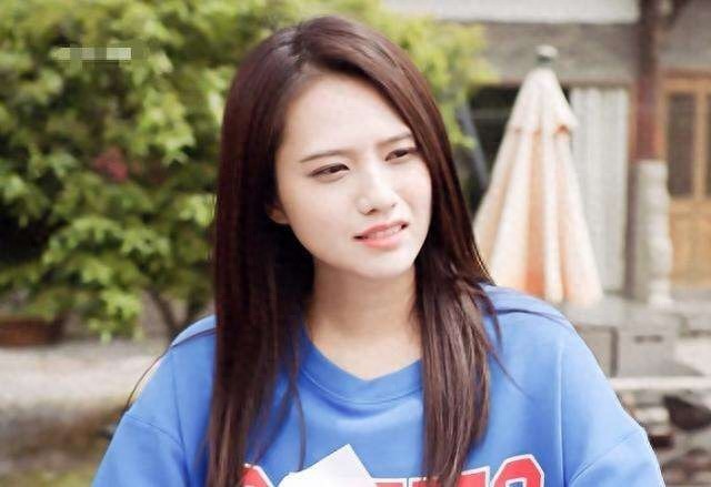 亲爱的热爱的，孙亚亚扮演者姜珮瑶，生活中是一枚妥妥的学霸