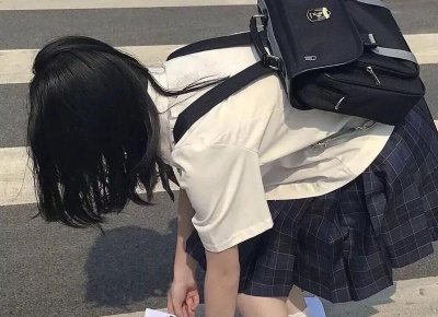 ​美女张开让男生桶怎么爽 女人扒开腿让男人桶到爽的方法