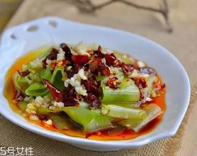 莴笋生吃好还是熟吃好?煮熟后维生素含量大大降低 莴笋生吃好还是熟吃好?煮熟后维生素含量大大降低