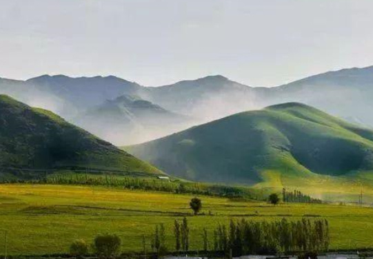 新疆十大旅游景点排行榜 新疆旅游必去风景名胜区