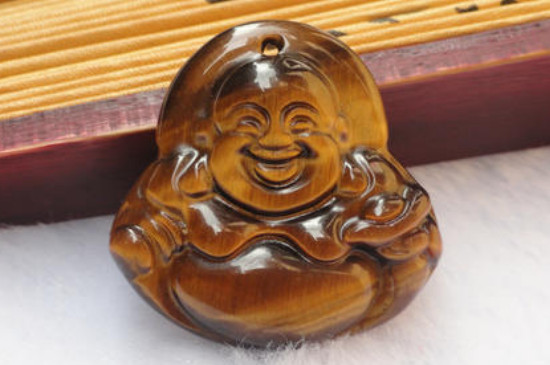 女人戴虎眼石的禁忌(女人不能带什么手串)