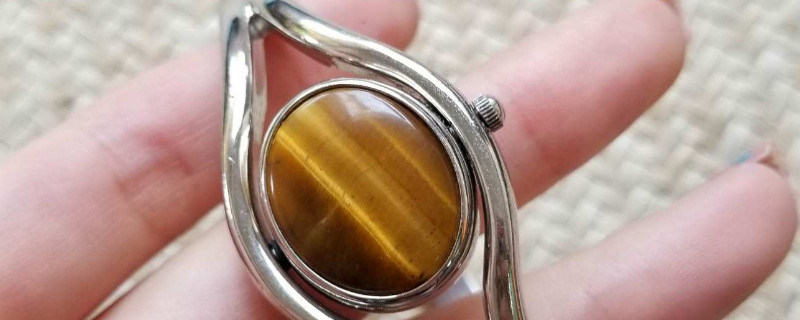 女人戴虎眼石的禁忌(女人不能带什么手串)