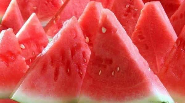 西瓜有点酸是不是坏了,西瓜坏了是什么味道的图3