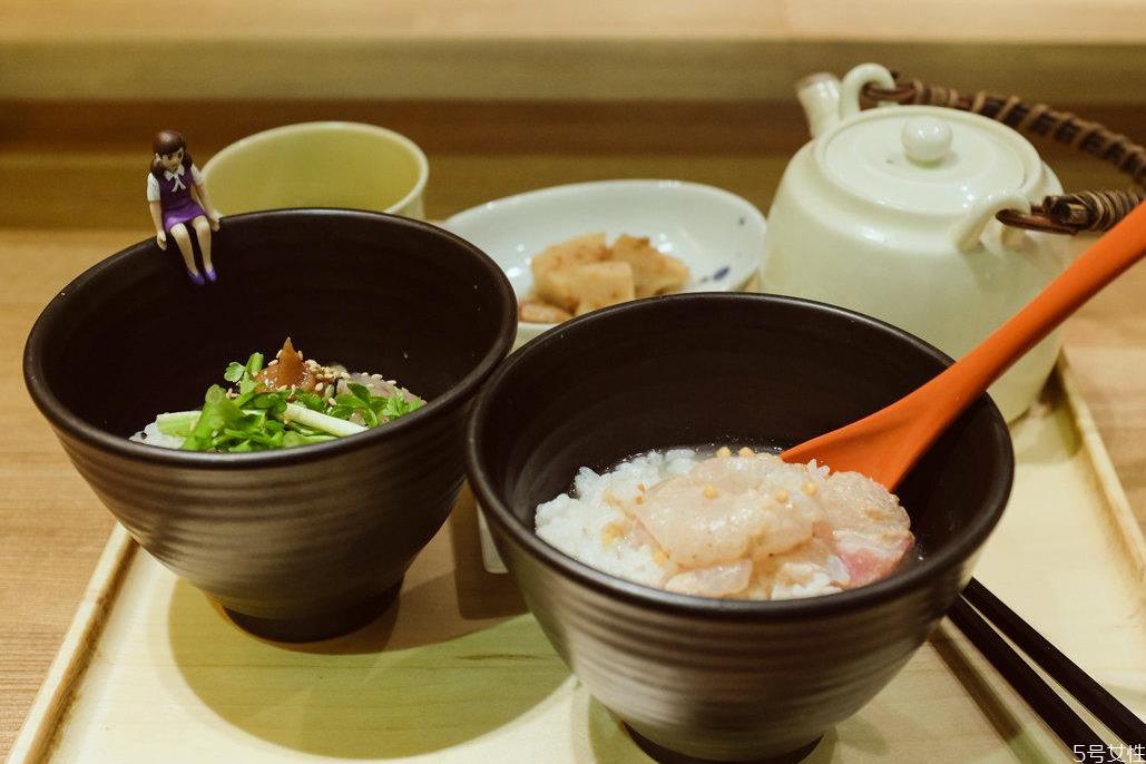 茶泡饭用什么茶比较好 茶泡饭红茶可以吗