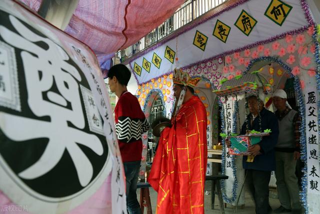 关于国企退休人员社会化管理(国有企业退休人员实行社会化管理)(10)