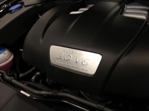 新手开保时捷卡宴（开卡宴的司机为何都如此）(7)