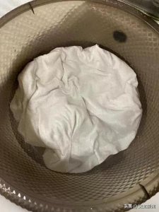 ​多种方法让你不在担心衣服发黄怎么办