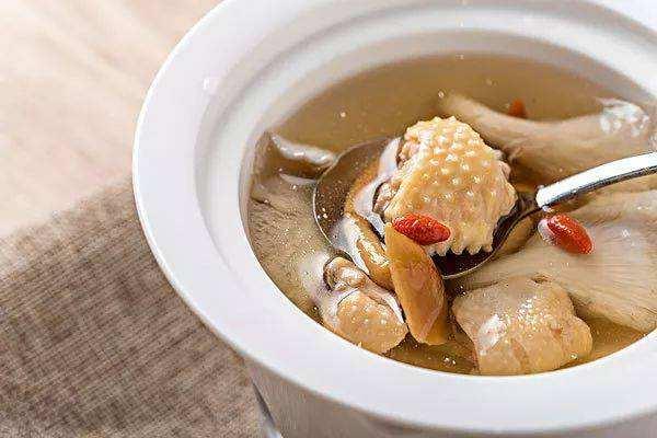 鸡汤喝多了有什么副作用 喝鸡汤的最佳时间