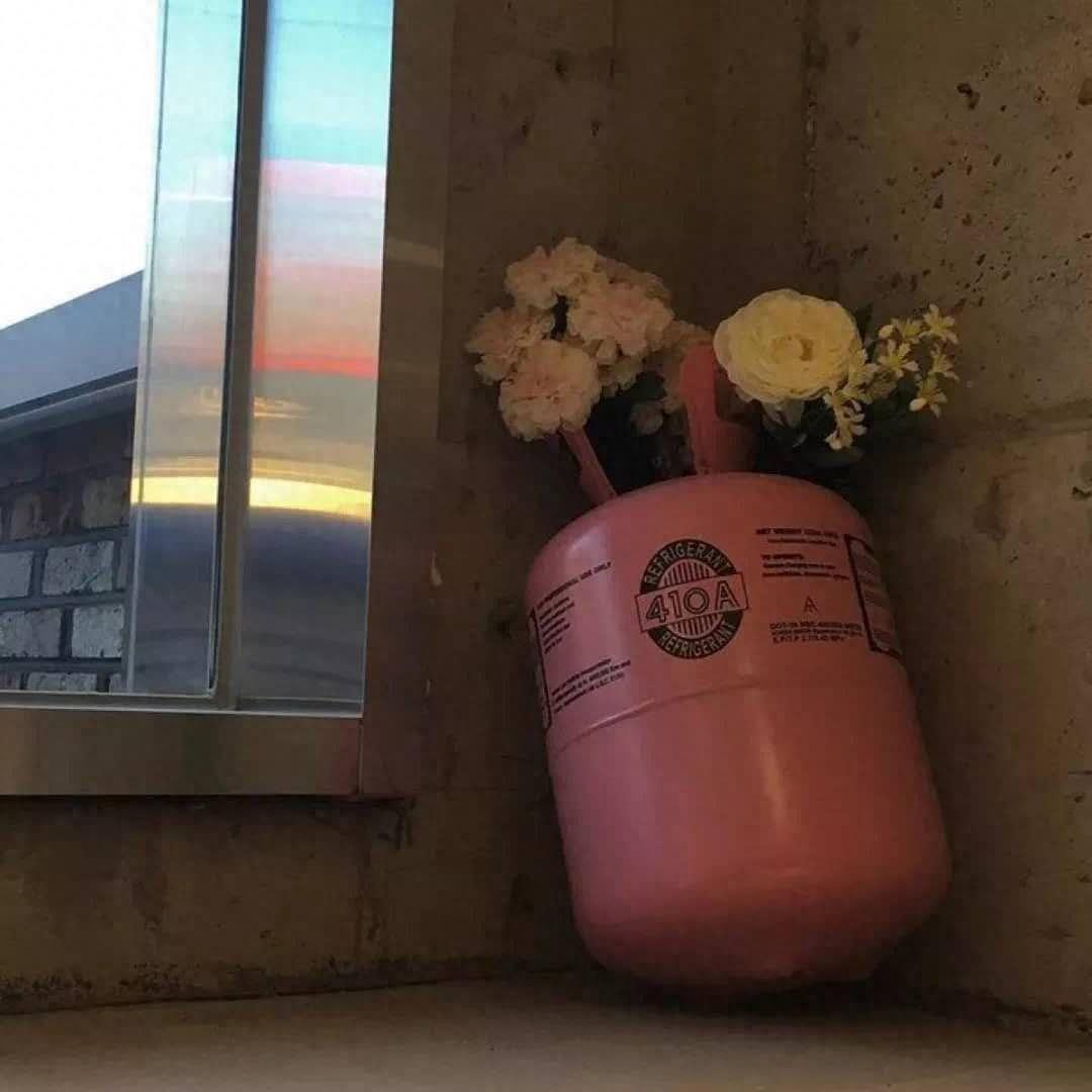 情感图 封面图｜热脸贴冷屁股的事情再也不要去做了