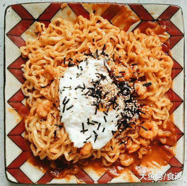 为什么“火鸡面”那么辣, 吃的人反而还那么多, 真的有那么好吃吗