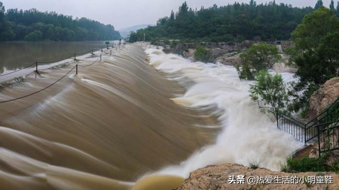 泄洪是什么意思（词语解析之泄洪的真正含义）