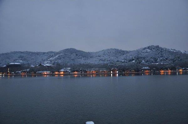 水仙子舟中诗歌鉴赏