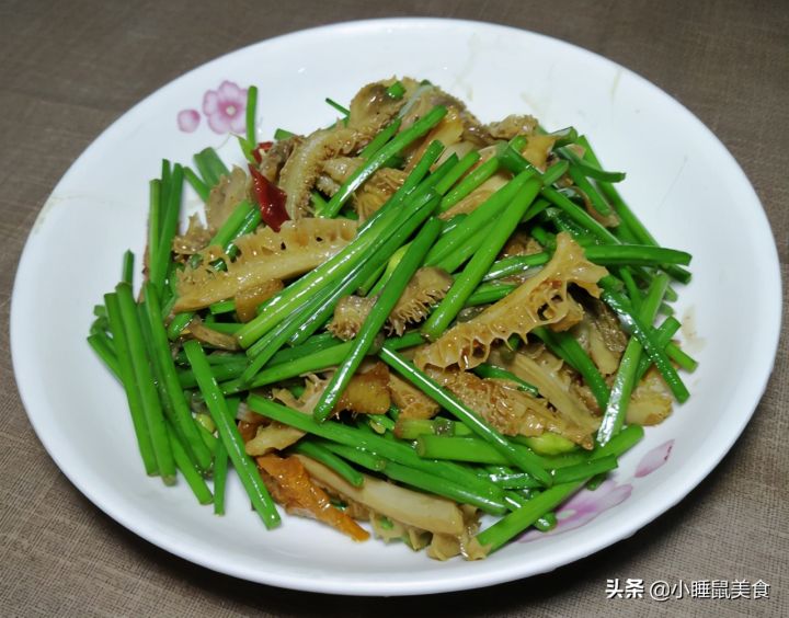 肚丝怎么炒好吃（教你超简单爆炒牛肚丝的家常做法）