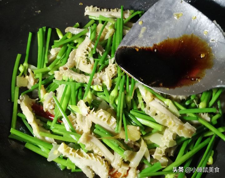 肚丝怎么炒好吃（教你超简单爆炒牛肚丝的家常做法）