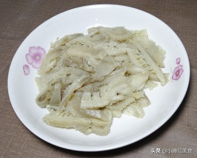 肚丝怎么炒好吃（教你超简单爆炒牛肚丝的家常做法）