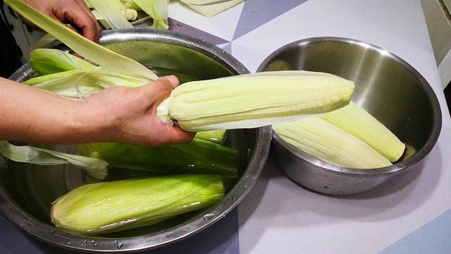 如何煮玉米才能又糯又香（煮玉米要牢记5要点）(5)