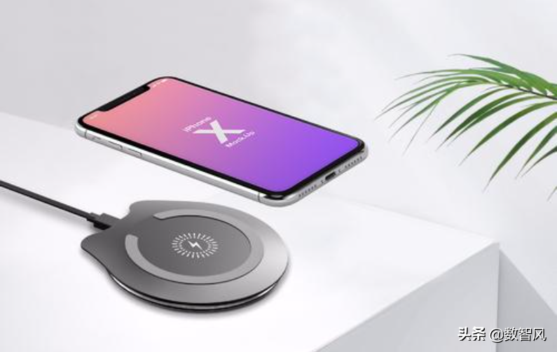 手机无线充电怎么使用（无线充电的优缺点介绍）