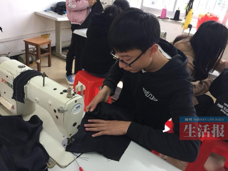 技校都有什么专业适合男孩：技校都有什么专业适合男生？