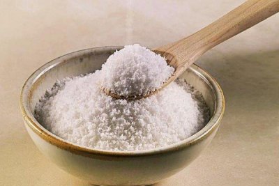 ​多少斤盐能让一棵树死掉 杀死一棵大树需要几斤盐