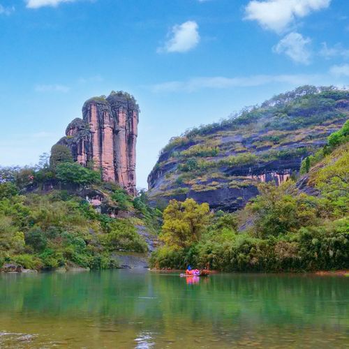 2、九曲十山风景区