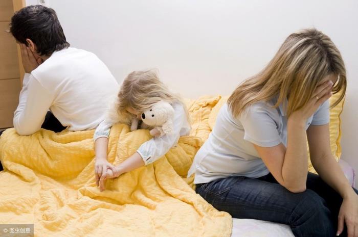 老公嫌弃我父母怎么办（老公和公婆经常指责我的父母）