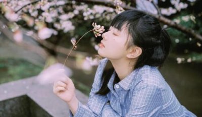 ​当你不在身边的时候女朋友痛经怎么安慰？