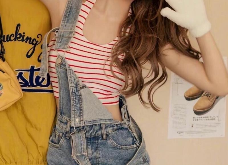  深夜一女小偷潜进我家