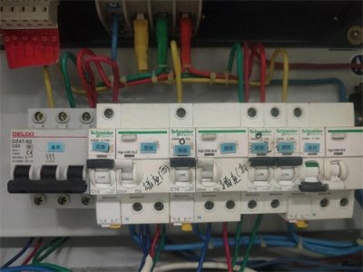 ​什么是单相电、两相电，三相电？