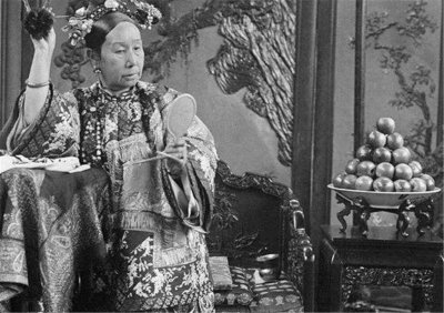 ​慈禧与光绪什么关系？为何让光绪称自己“爸爸”，又毒死光绪？