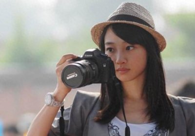 ​从＂票房女王＂到＂一指禅＂，白百合演艺事业的过山车